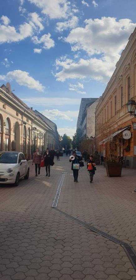 Anna Gyoengye Apartman Debrecín Exteriér fotografie